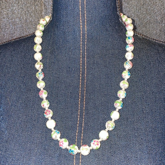 🎄 Vintage cloisonné beaded necklace